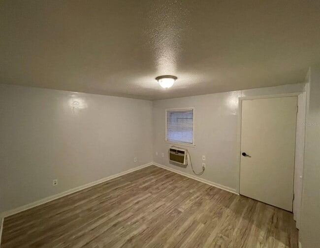 Building Photo - 1208 Brinkley Ct