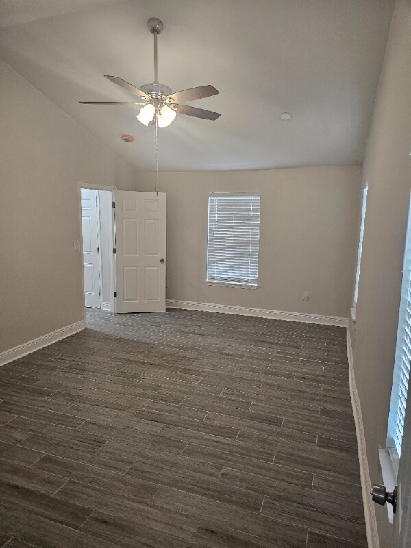 Building Photo - 1417 Benton St