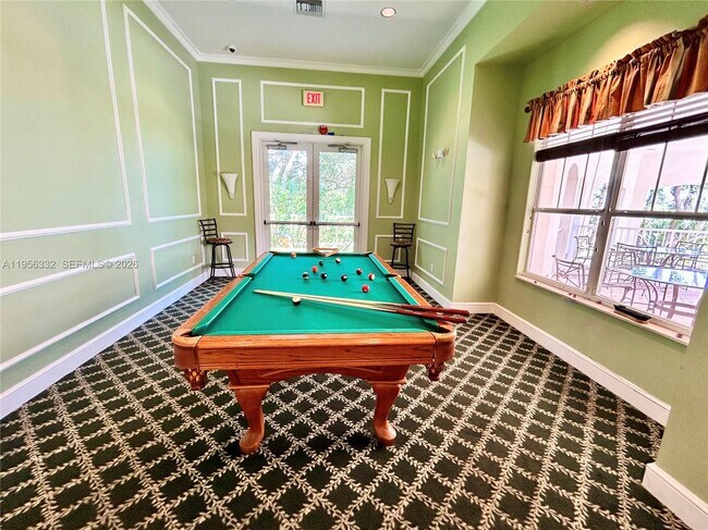 Building Photo - 5050 Fairways Cir