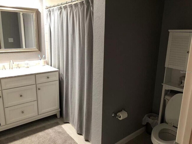 Building Photo - 520 S Armenia Ave