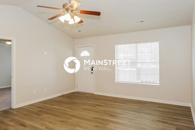 Building Photo - 3 Bedroom Pet-Friendly Home in Toney, AL with Main Street Renewal