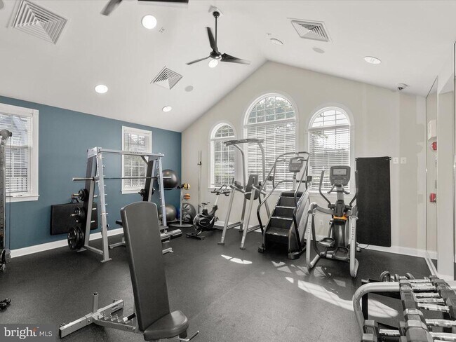 Building Photo - 7761 Crystal Brook Way