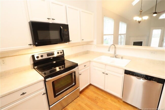 Building Photo - 3013 Silky Dogwood Trail