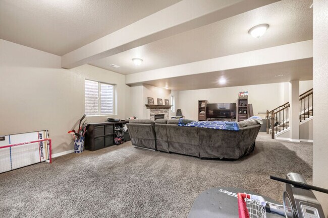 Building Photo - 6134 Rennert Dr