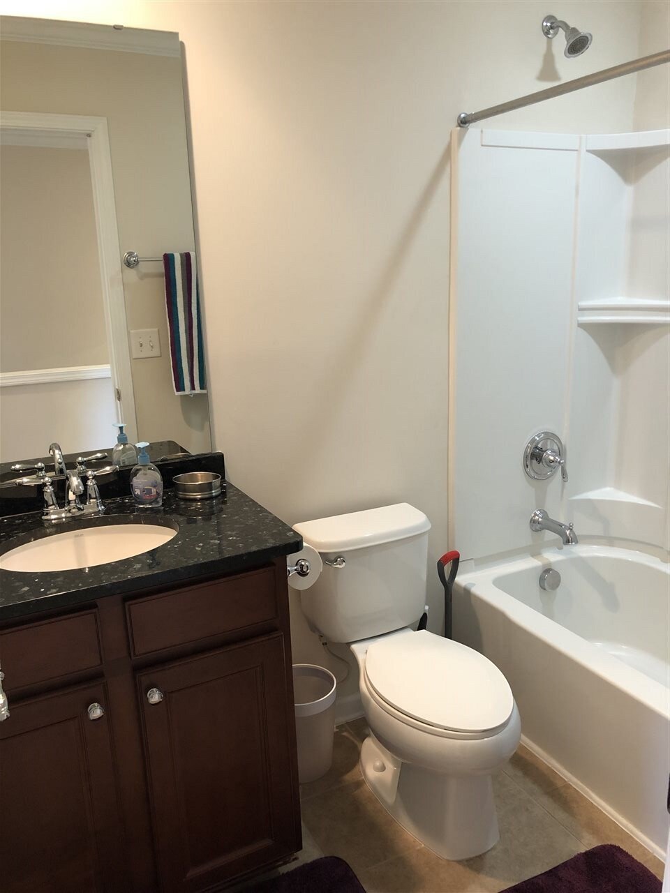 Building Photo - Room in Townhome on Macedonia Lake Dr