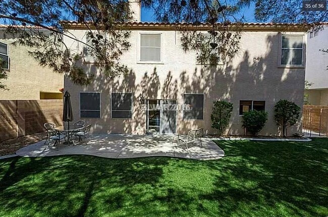 Building Photo - 2121 Tyler Dr
