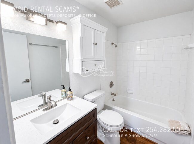 Building Photo - 5902 Greengate Dr