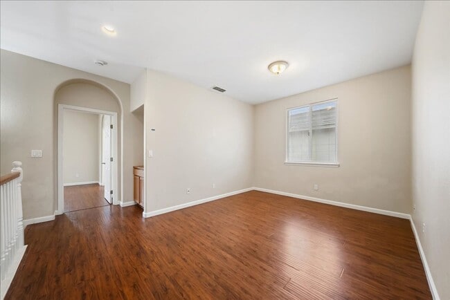 Building Photo - 9615 Harvest View Way