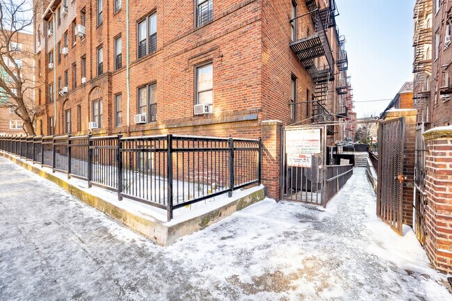 Building Photo - 3456 73rd St