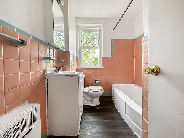 Building Photo - 1545 Medary Ave