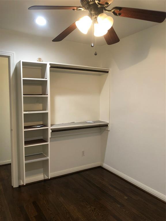 Building Photo - 1402 Chamboard Ln