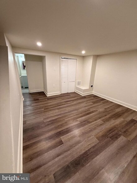 Building Photo - 5518 B St SE