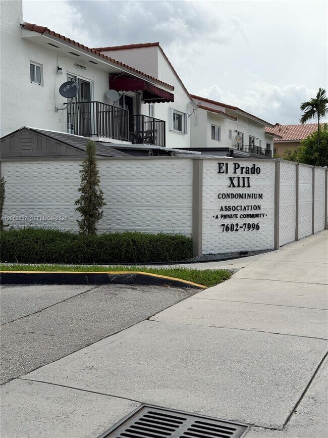 Building Photo - 7878 W 29th Ln