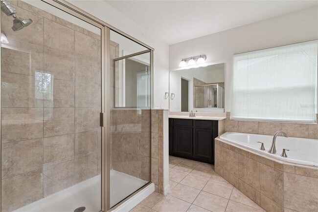 Building Photo - 660 Fanning Dr