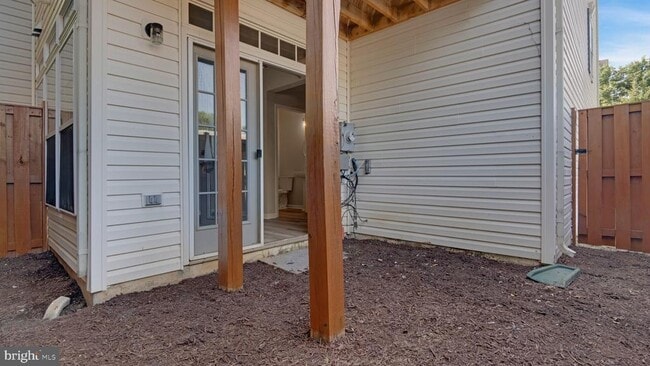 Building Photo - 4724 Hanrahan Pl