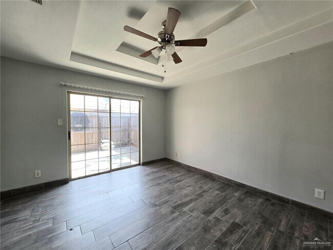 Building Photo - 3001 Ashley Pl