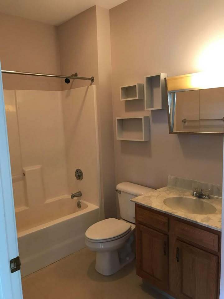 2nd Full Bath - 18 Harbor Ave