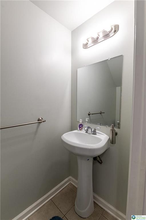 Building Photo - 2512 Gila Dr