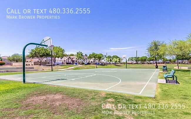 Building Photo - 2150 E Sunland Ave