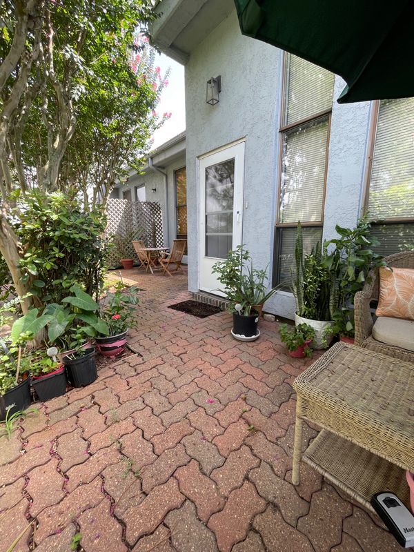 Building Photo - 3741 Sunrise Dr