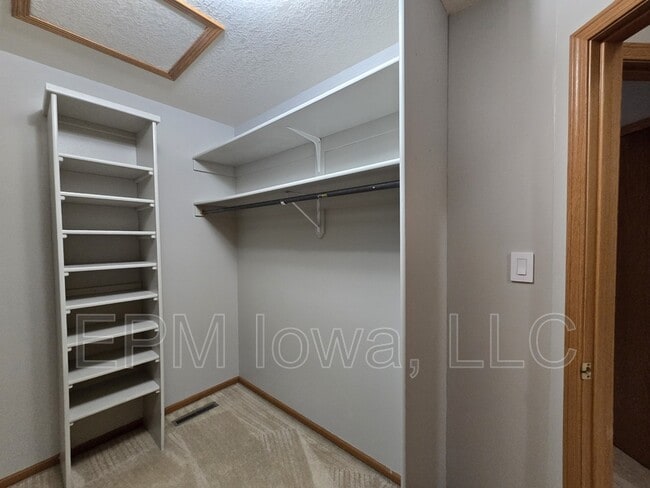 Building Photo - 4710 Donald Dr