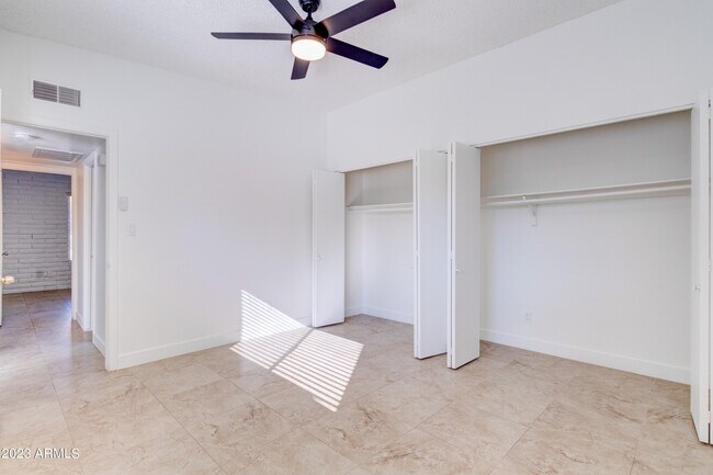 Building Photo - 1297 W 5th St