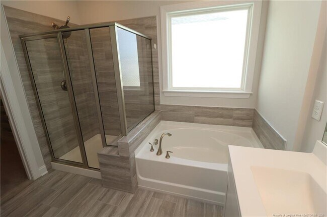 Building Photo - 2936 Baronial St