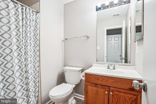 Building Photo - 13994 Gunners Pl