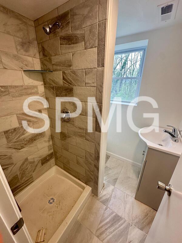 Building Photo - 612 Landfair Dr