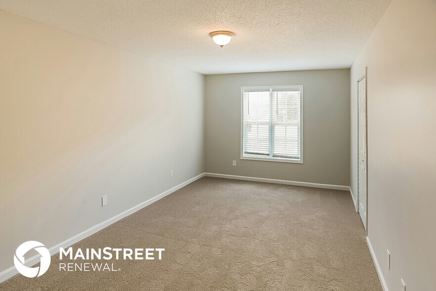 Building Photo - 100 Creekside Cir