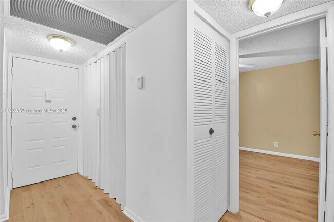 Building Photo - 10501 W Broward Blvd