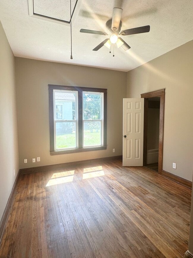Building Photo - Charming 2 Bedroom, 1 Bathroom Home for Rent!