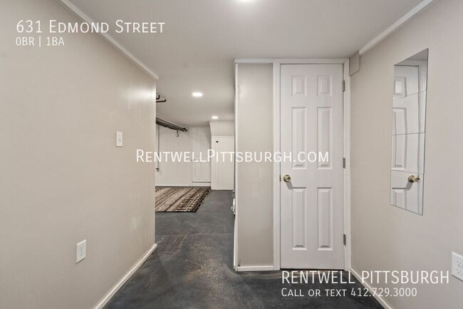 Building Photo - Studio Apartment in Bloomfield