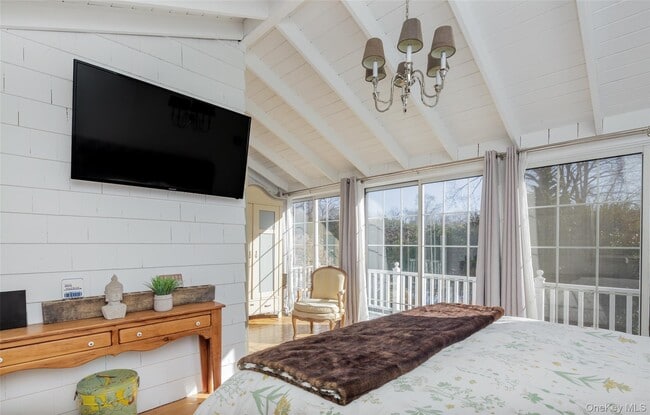 Building Photo - 78 Mecox Road