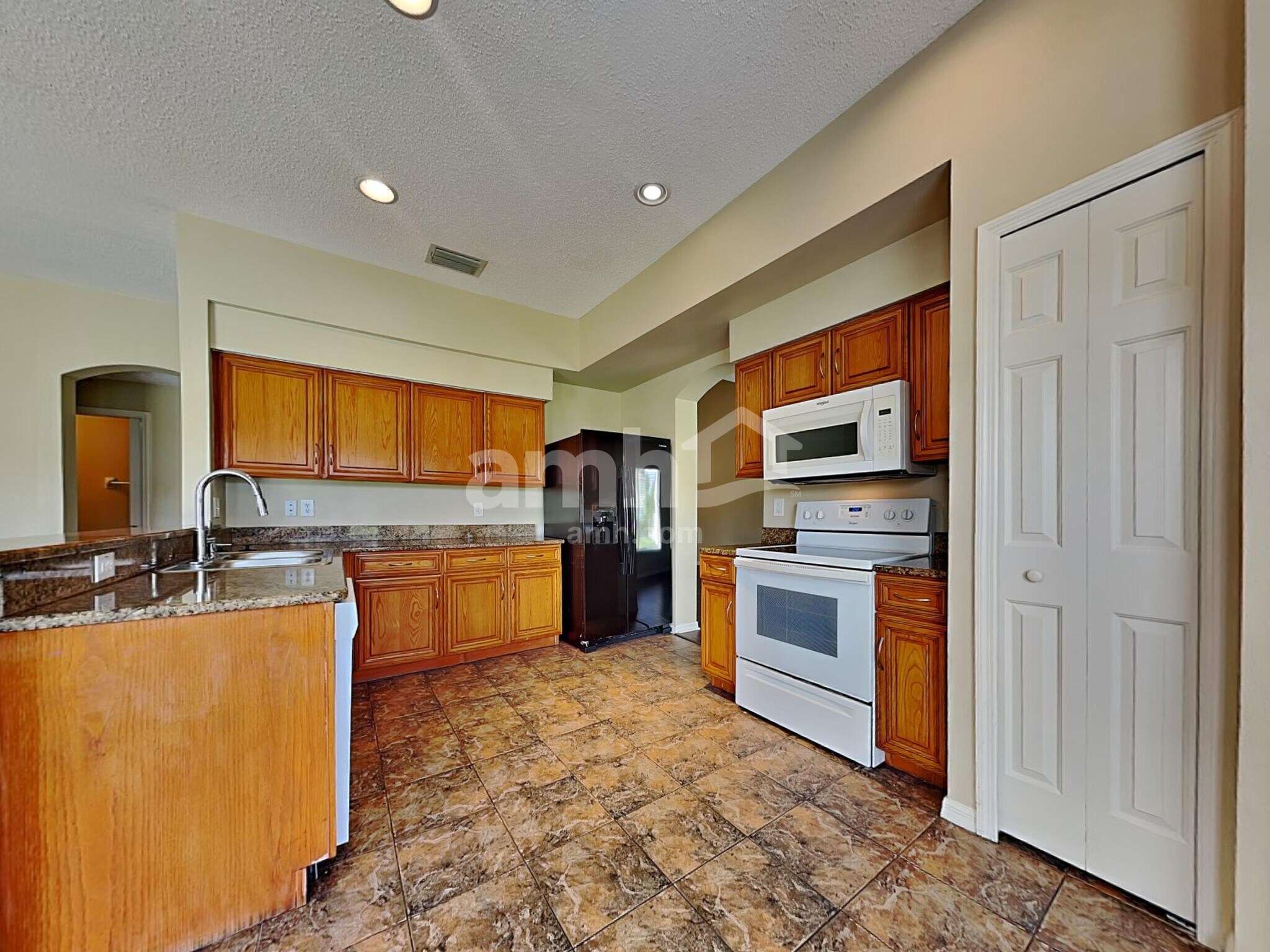 Building Photo - 12613 Longcrest Dr