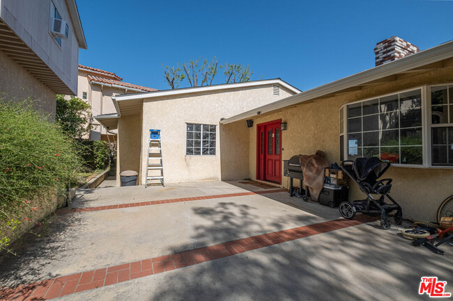 Building Photo - 14563 Round Valley Dr