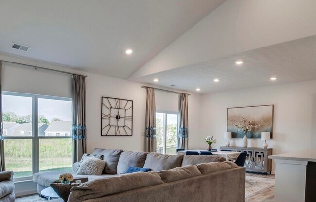 Building Photo - 4BR/2/5 Bath Home for Rent - Overlook at Eastwood - Two Car Garage!