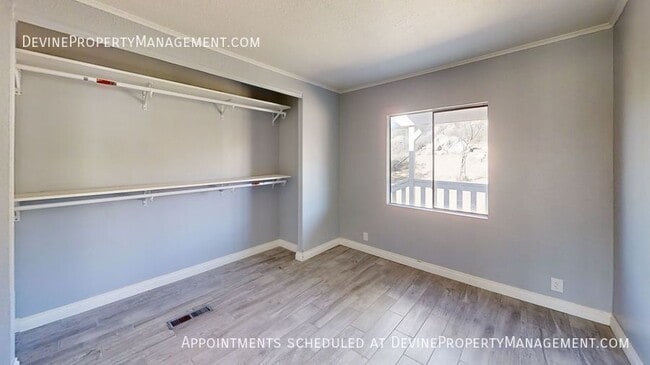 Building Photo - 15130 Chevy Ln