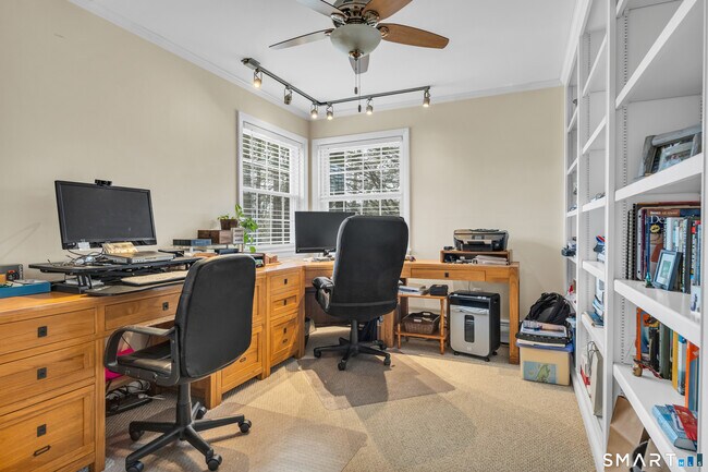 Building Photo - 51 W Lake Ave