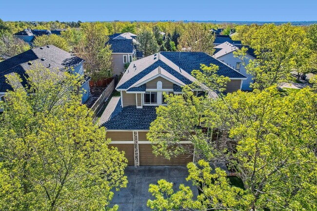 Building Photo - Luxury Living Awaits in this Grant Ranch Home! Meticulously Maintained Home Featuring 6 Bedrooms/...
