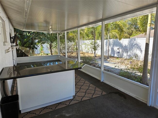 Building Photo - 272 Loyola Rd