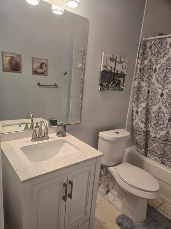 Building Photo - 13226 Galicia St