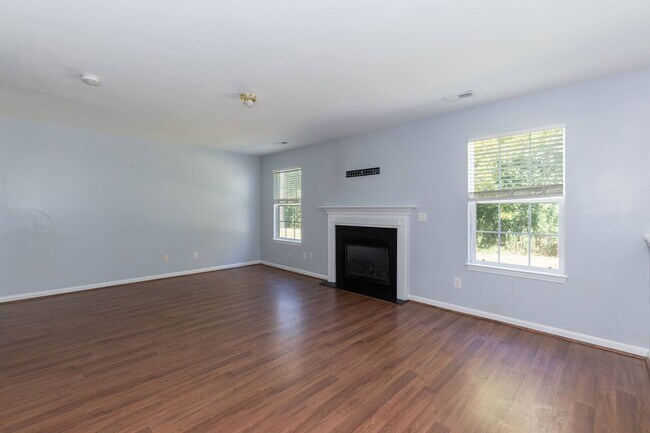 Building Photo - 304 Providence Hall Dr
