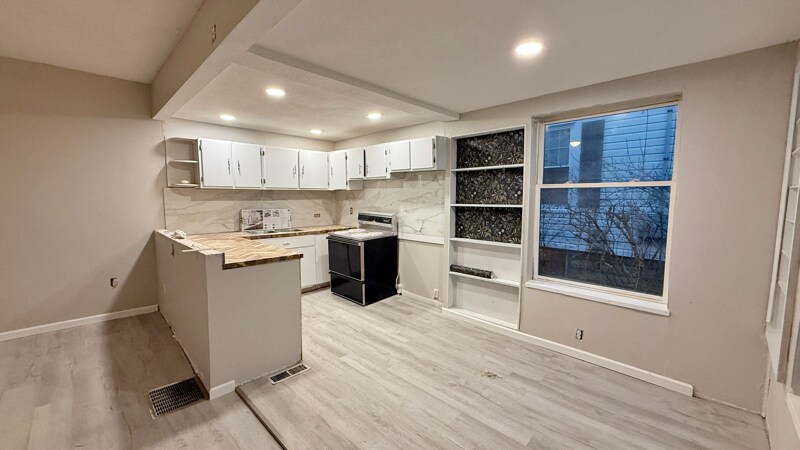 Building Photo - 235 E Main St