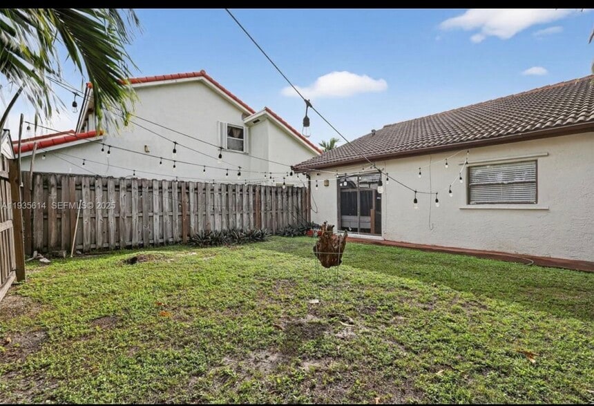 Building Photo - 5571 NW 188th St