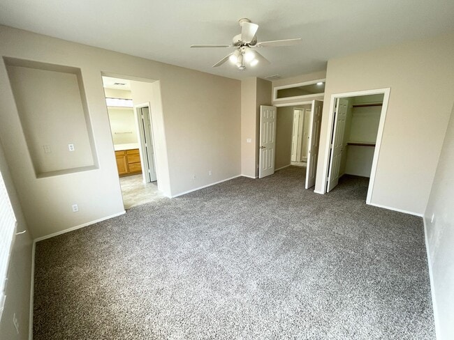 Building Photo - 4 Bedroom/2 Bath Single Level Home in Anthem! Close to freeway & TSMC Plant!