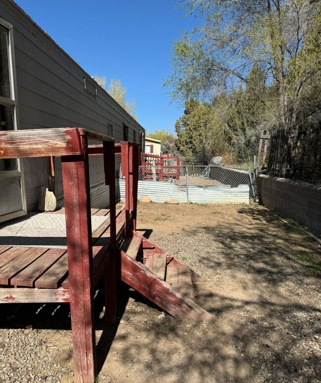 Building Photo - 1 Bedroom 1 Bathroom Mobile Home Duplex in...