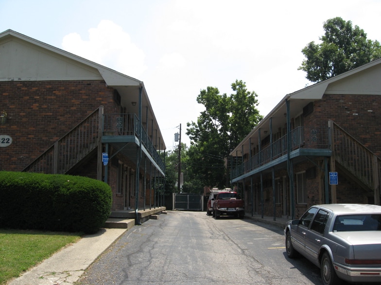 Building Photo - 422 Aylesford Pl