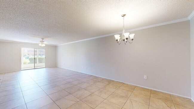 Building Photo - 4121 Heron Way