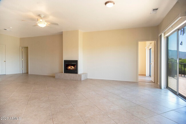 Building Photo - 4410 E Diablo Dr